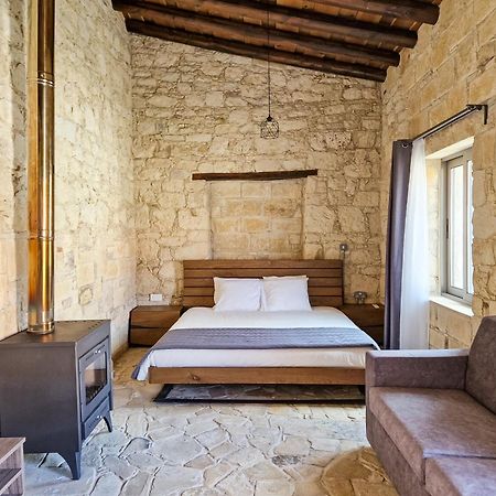 Appartamento Andre Marie Stonewood Retreat Limisso Esterno foto