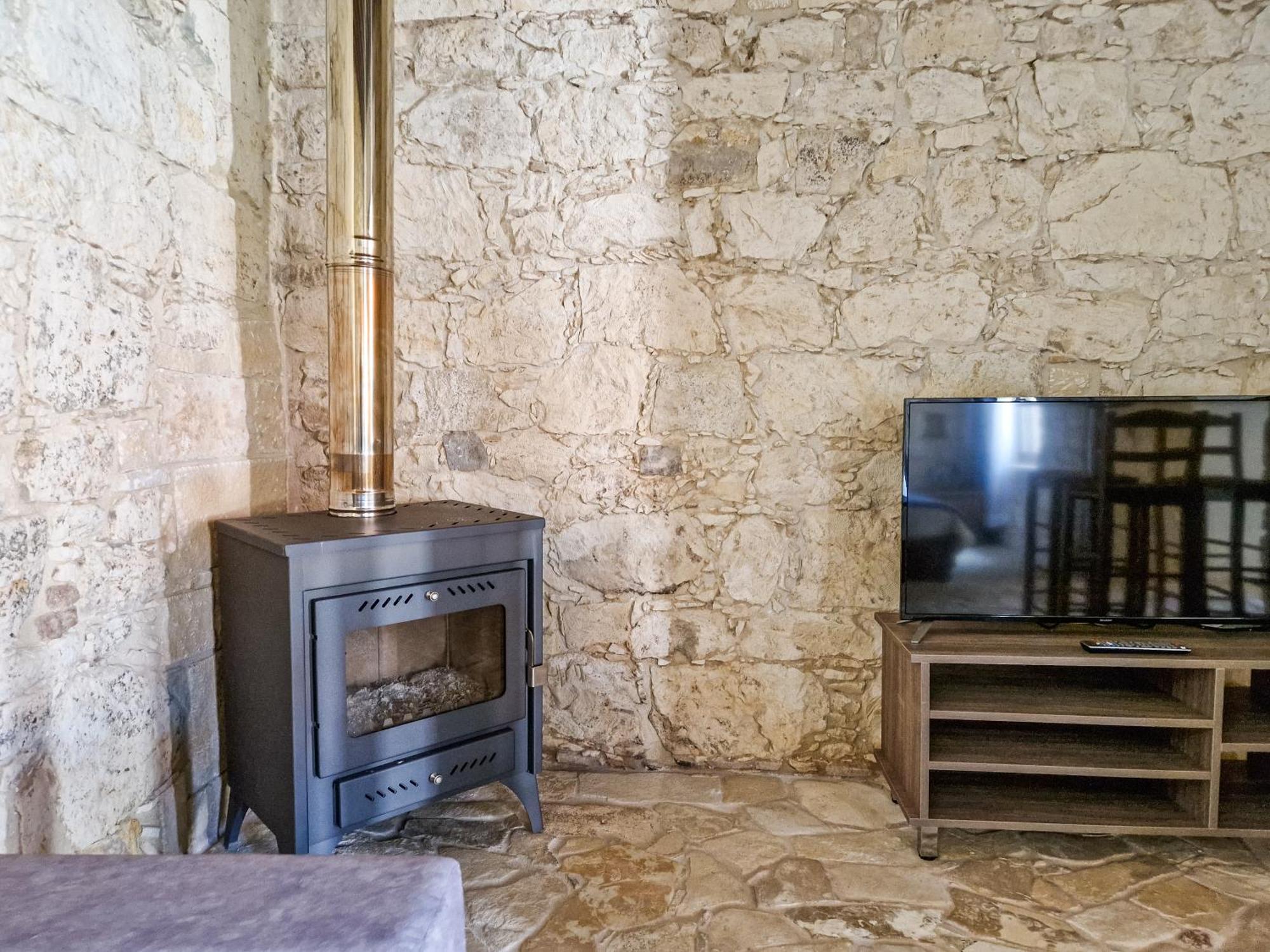Appartamento Andre Marie Stonewood Retreat Limisso Esterno foto