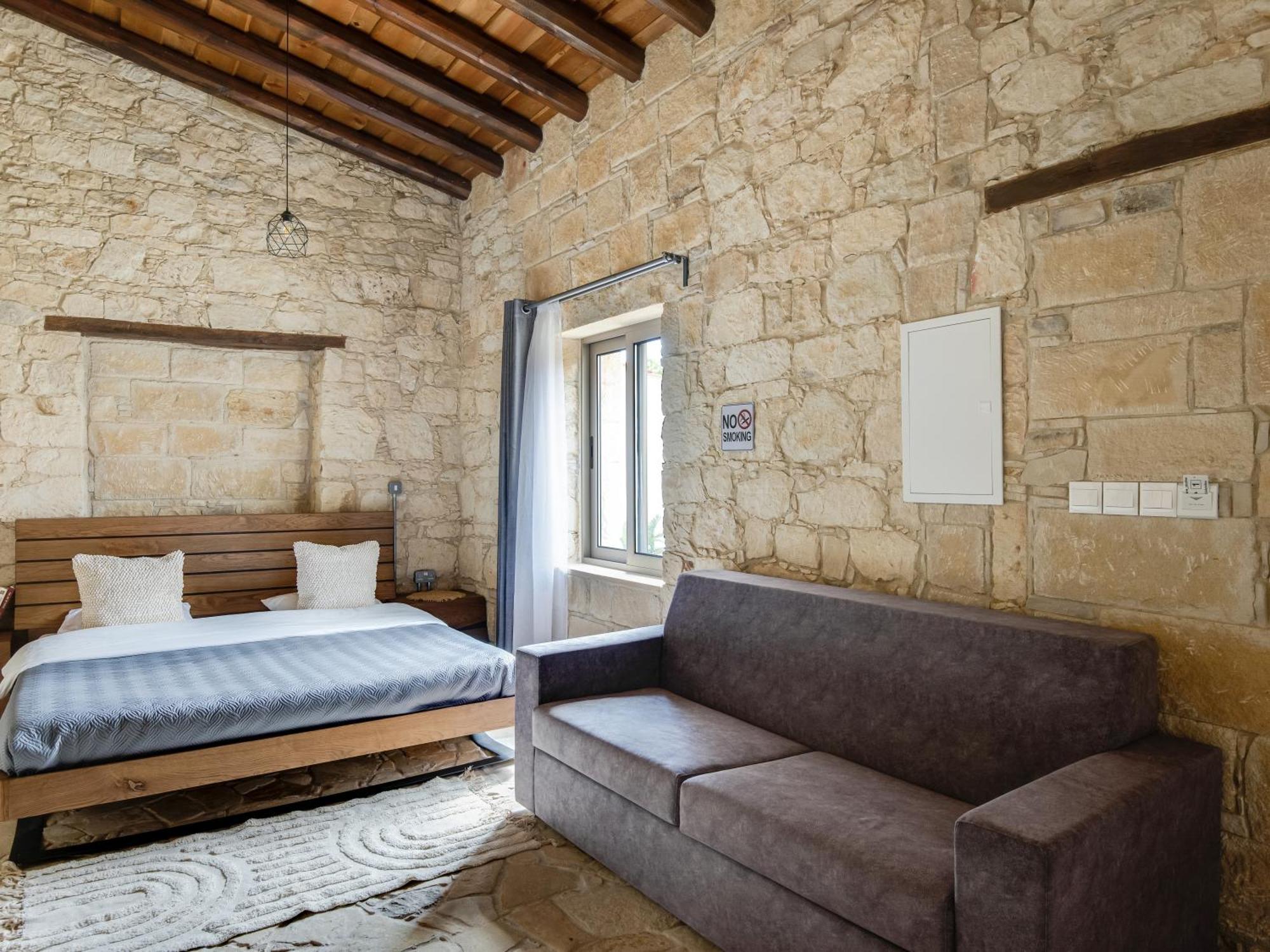 Appartamento Andre Marie Stonewood Retreat Limisso Esterno foto