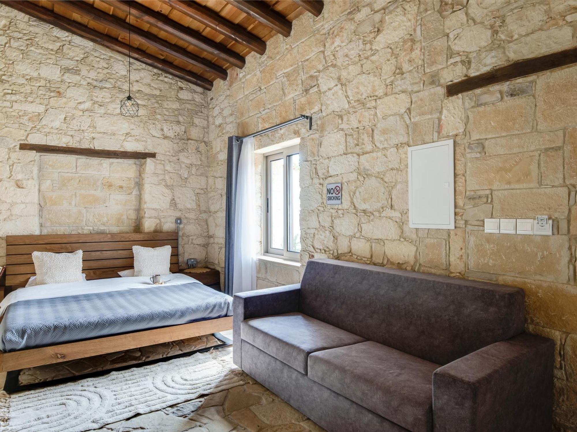 Appartamento Andre Marie Stonewood Retreat Limisso Esterno foto