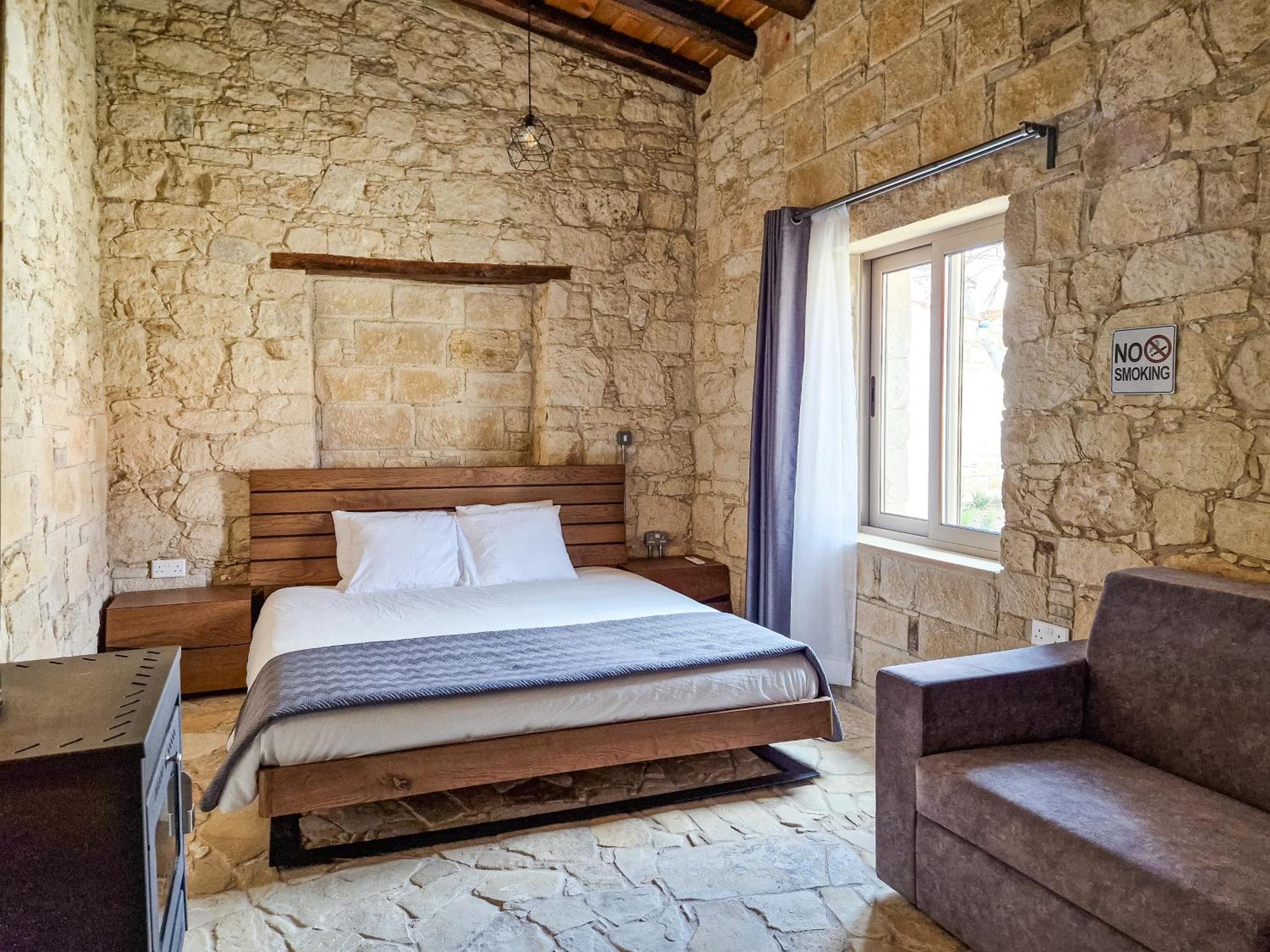 Appartamento Andre Marie Stonewood Retreat Limisso Esterno foto