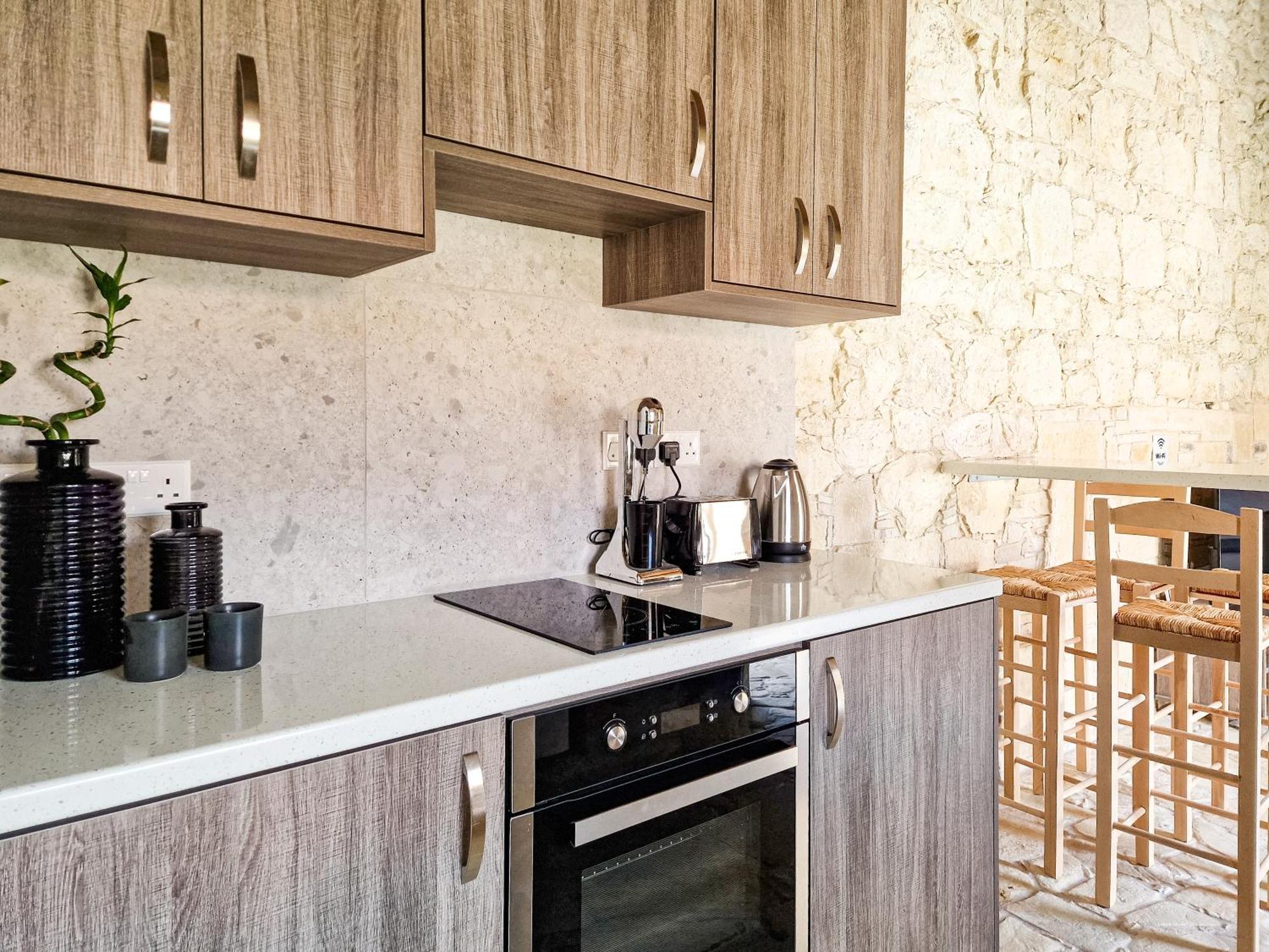 Appartamento Andre Marie Stonewood Retreat Limisso Esterno foto